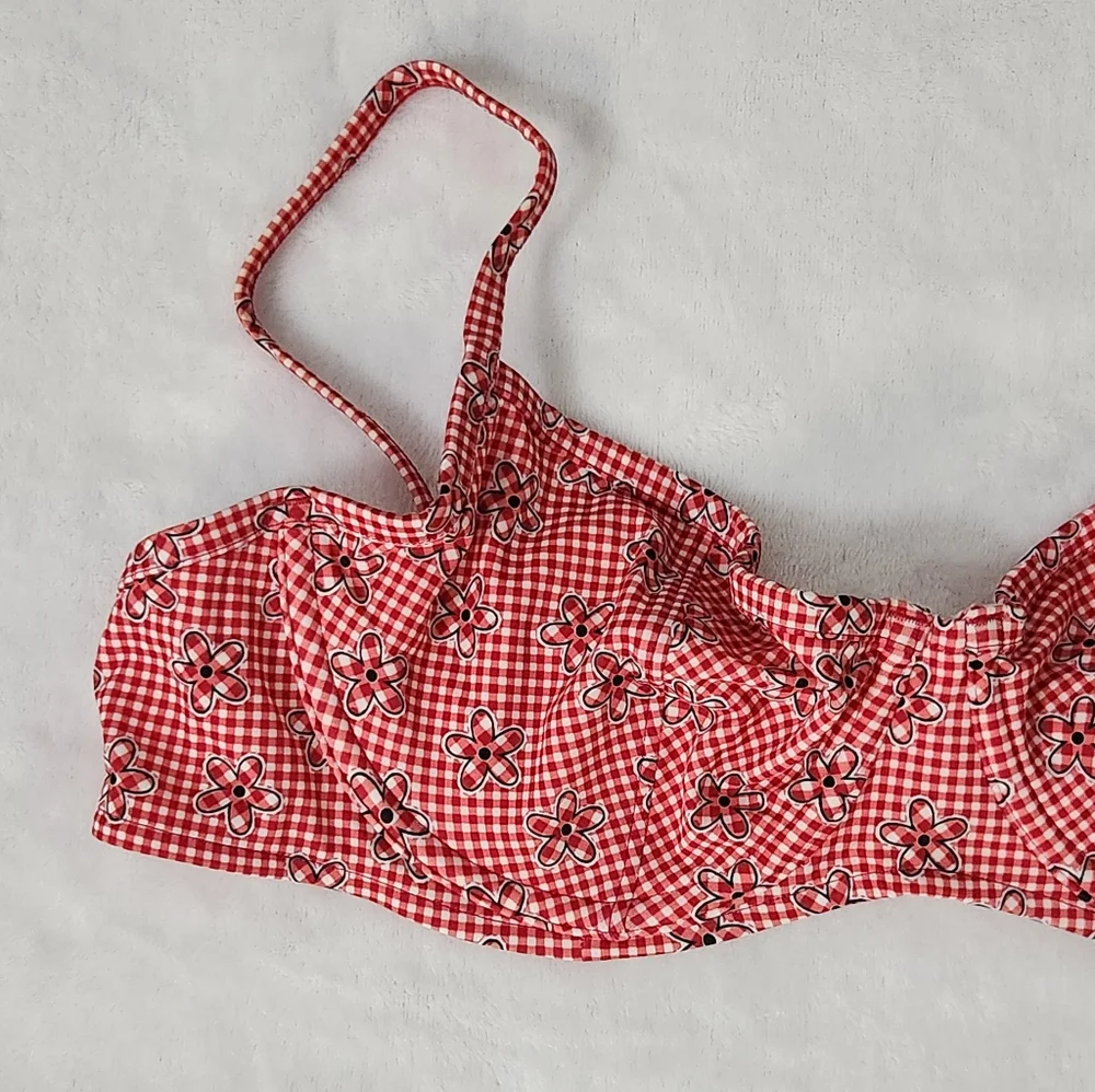 New!Pink X Frankies Bikini Buttercup Bikini Top‎ Ladybug Lane Red Gingham